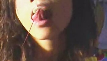 A prostituta peituda xvídeos pornô brasileiro caseiro está fazendo sexo selvagem