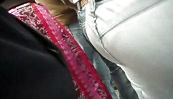 Oficiais peitudos pegam o criminoso e o fazem chupar e sexo caseiro e brasileiro foder evitando a prisão